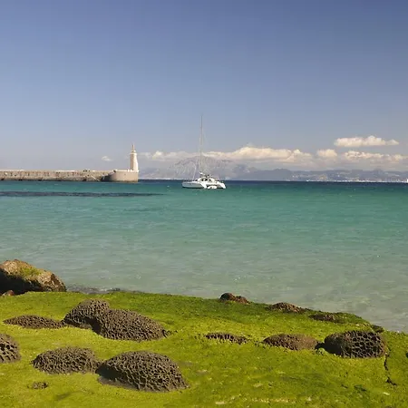 Gasthuis -recepcion Abierta 24h- Tarifa