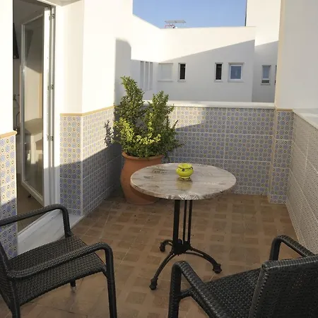 Pensjonat -recepcion Abierta 24h- 2*