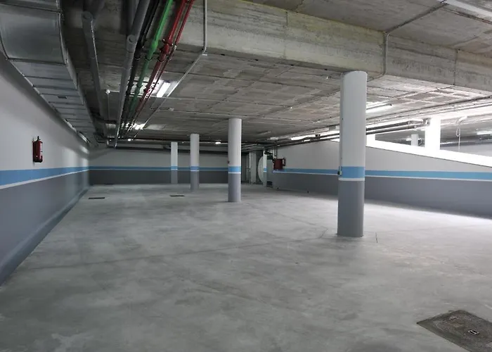 -recepcion Abierta 24h- تريفة