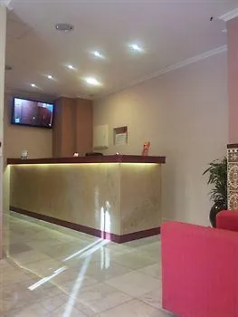 -recepcion Abierta 24h- Pensión
